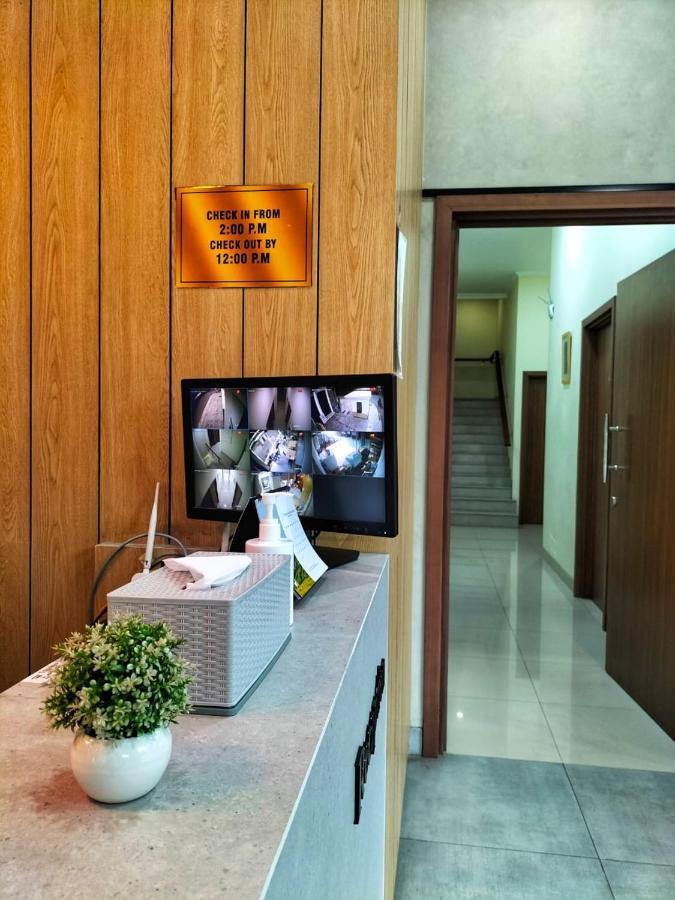 Cozy Residence Tomang Джакарта Экстерьер фото
